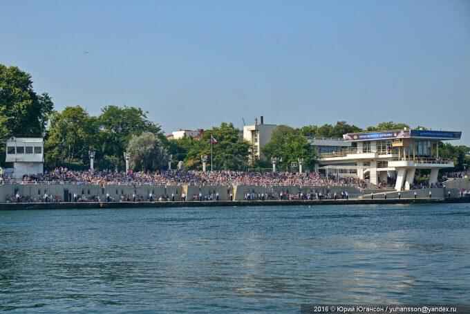 0_1583bc_c712739c_XXL