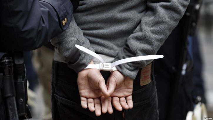 Украина арестовала в занятом ВСУ Краматорске гражданина России, обвинив его в недавнем подрыве автомобиля...