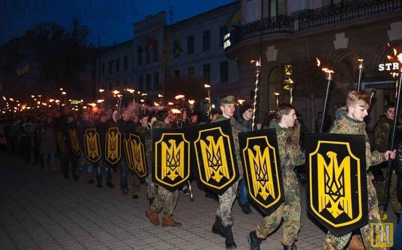 В городе Торчин Волынской области Украины группа неизвестных избила экс-боевика «АТО». Об этом сообщила...