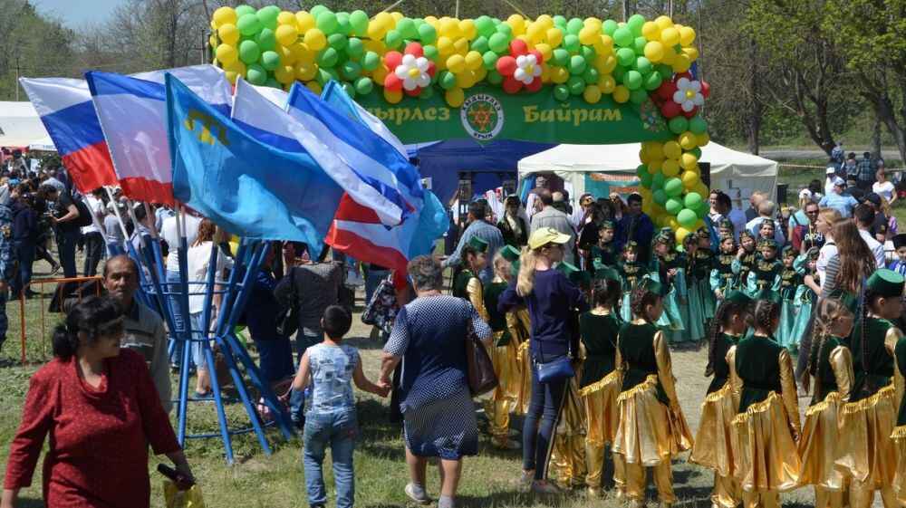 Использование крымско-татарского флага украинскими националистами бросает тень на весь народ и создает предпосылки для...