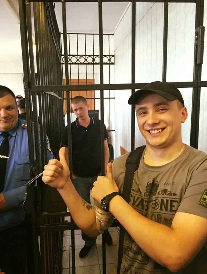 Время убийц: украинский суд оправдал нациста Стерненко