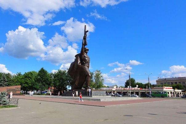 Дальнейшие события могут привести к многократному расколу Украины, поэтому бандеровцы должны приучить к себя...