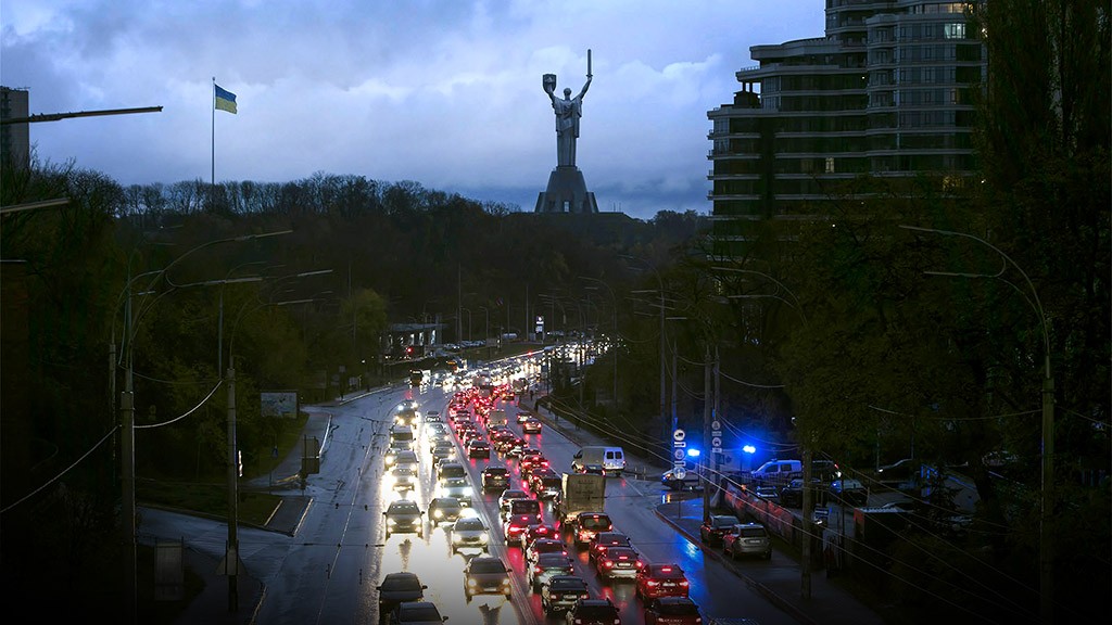 После небольшого улучшения ситуации осенью, украинцев ждёт крайне тяжёлая зима – при условии, что...