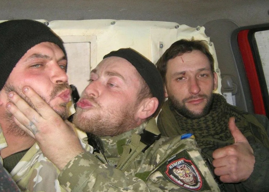 Все украинские командиры совершают должностные преступления по отношению к подчинённым. Об этом в эфире...