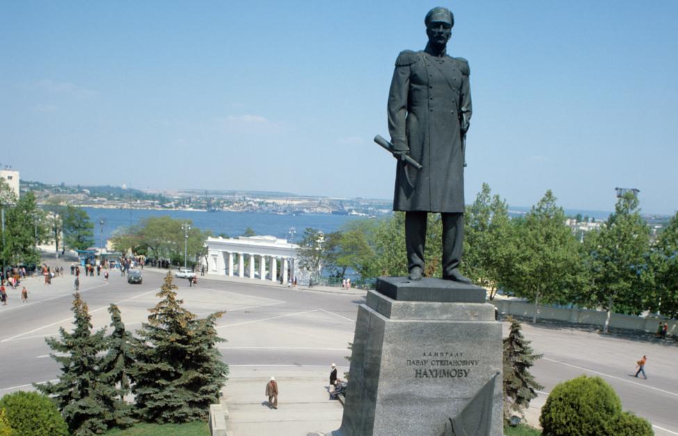 Запад разыгрывает сценарий новой Крымской войны, чтобы задвинуть Россию вглубь континента и ограничить выход...